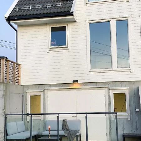 Lejlighed New Akrahamn Coast House
