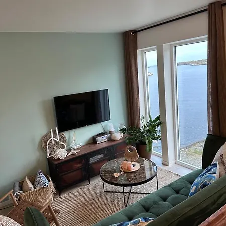 New Akrahamn Coast House Apartment *