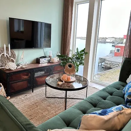 Apartment New Akrahamn Coast House *