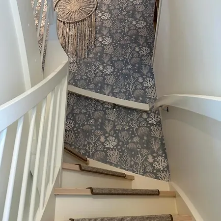 דירה New Akrahamn Coast House *