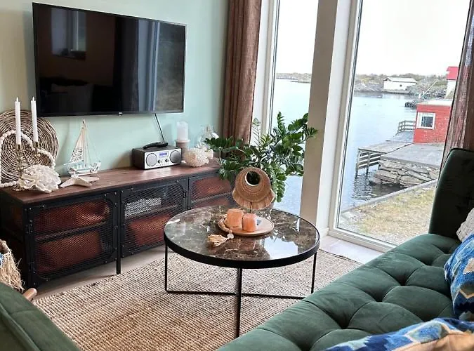 Daire New Akrahamn Coast House *